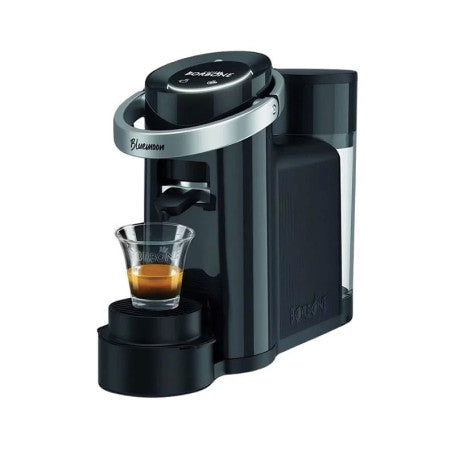 BlueMoon è la nuova Macchina per Caffè realizzata da Borbone, una Macchinetta compatibile con sistema a Cialda ESE 44, con un design unico e nuove funzionalità per caffè e bevande.